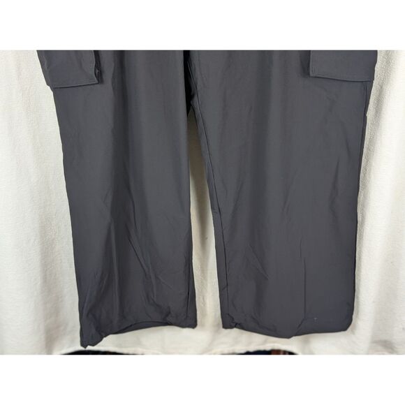 NWT Fabletics Heights Cargo Pants Black Men's Size 2XL/XXL - Picture 4 of 11